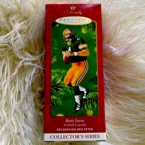 Brett Favre Green Bay Packers Hallmark Ornament 2001.